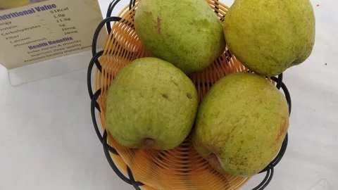 4K Video of Guava fruit. Video stock 294582901