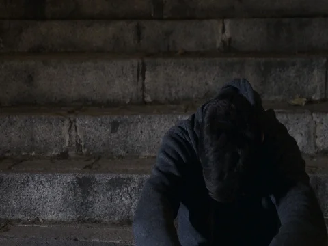 4K video lateral panning 24 fps of young wasted man in stress on street Stock Footage 71723438