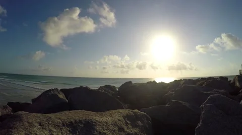 4K video of rolling waves at South Beach, Florida Stock Footage 61899577