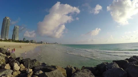4K video of rolling waves at South Beach, Florida Stock Footage 61899588