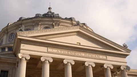4k video Sunrays on Romanian Atheneum music hall building in Bucharest, Romania Vídeos de archivo 123523671