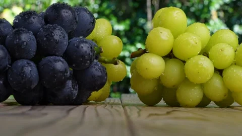 4K video taken while moving the camera from bottom to top of the grapes. Stock Footage 265861624