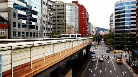 4K Video of train moving out from the platform Stock-Footage 124637245