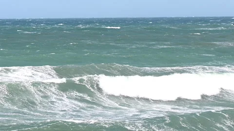 4K video of turquoise  waves of Pacific Ocean in New Zealand Stock Footage 252880955