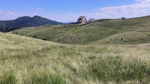 4k video with wind blowing hard in Ciucas mountains Видео 247706289