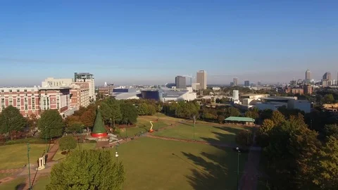 4k view of Centennial Park in Atlanta at Christmas Vídeos de archivo 70071753