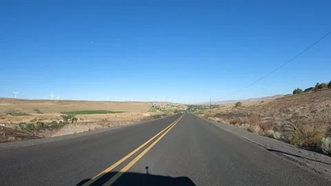 4k view countryside roads toward Oregon Highway 19 near Arlington, Oregon, USA Vídeo Stock 341786794