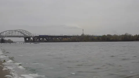 4K view of the Dnieper River and the railway bridge Stock Footage 143162387