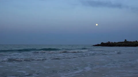 4K view of the evening seascape. Stock Footage 117341398