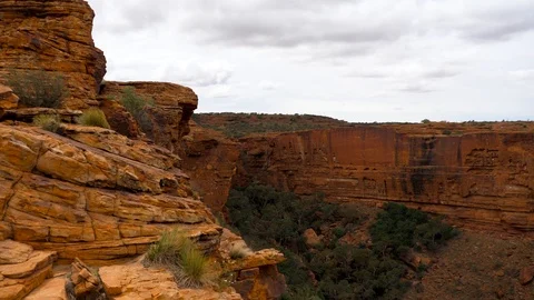 4K, view of Kings Canyon from the edge of the cliff Stock Footage 106930249