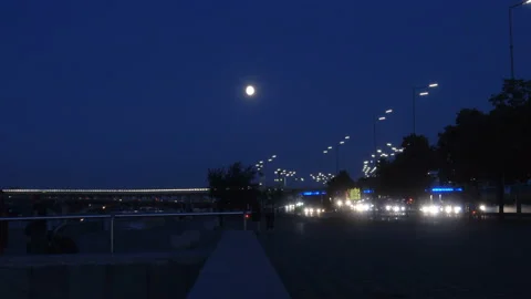 4k view of the night lights of moving cars Video stock 138482812