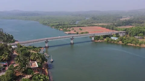 4k View in River Bridge. Stock Footage 161484420