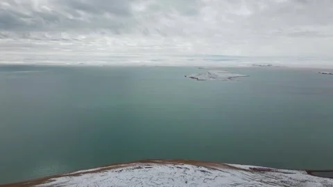 4K View of Yellow River Source with Pristine Lake in Qinghai-Tibet Plateau Stock Footage 294520621