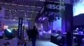 4k Visitors at light installations fair exhibition 4k or 4k+ Resolution