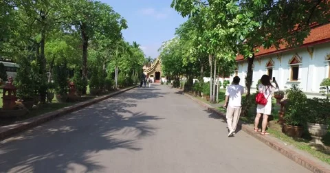 4k - Wat Pra Singh temple - walking Stock Footage 68786553