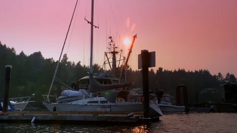 4K Wharf Sky Pier Sunset Orange Sky, Sunset Colors Stock-Footage 81104883