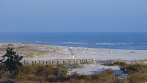 4k White Sandy Beach At Twilight Vidéo 107998984