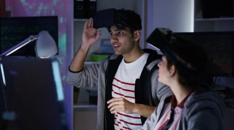 4K Young computer programmers trying out virtual reality viewers 스톡 동영상 60957258