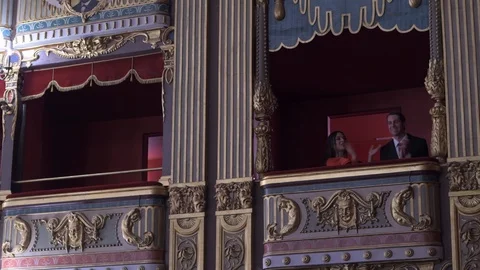 4K young couple clapping in opulent balcony theatre Stock Footage 92478060