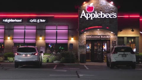 4K60fps Applebee's restaurant customer Stock Video Pond5