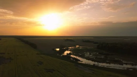 4k.Aerial. Landscape with fields and beautiful  color sky  in sunset time 库存影片 90491751