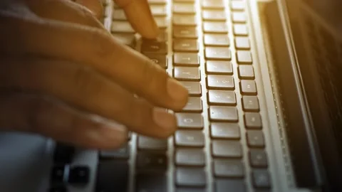 4K.Business working on tablet computer, Extreme close-up Wooman hands on keyboar Vídeo Stock 139210240