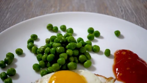 4k,scrambled eggs, food; background; hand; kitchen;breakfast;white;eating;cooked Stock Footage 101102229