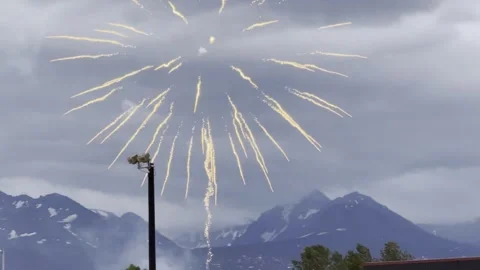 4th of July fireworks in front of mountains Stock Footage 280109046