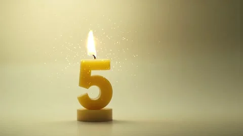 5 Candle for text and birthday years with sparkles 4k Stock Footage 312309555