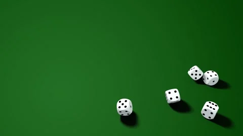 5 dice are rolled on a shiny gray background Vidéo 297880370