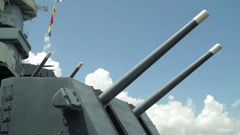 5 inch Guns on USS North Carolina - WWII Battleship Vídeo Stock 79839751