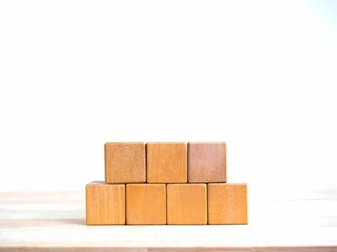 5 wood blocks stack isolated on wooden table, white banner background with .. 스톡 사진