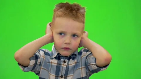 5 year old boy laughing and playing around, chromakey Видео 170692901