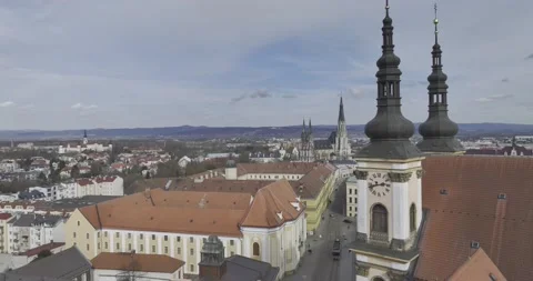 (5.1K HDR) Reverse-Flyover of UNESCO site, City Hall, Olomouc, Czech Republic 動画素材 236616139