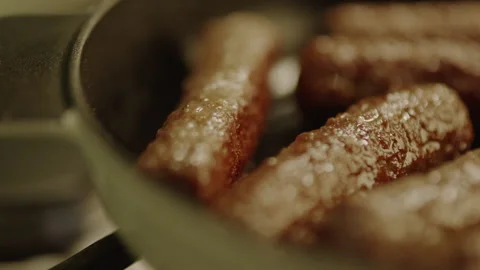 5fb545608331385d902aa0b3 Stock Footage 143725379