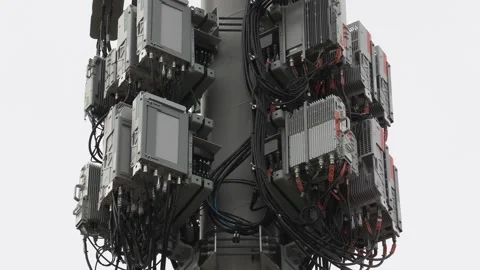 5G Cell phone and communications tower with radio antennas on it Vídeo Stock 151057590