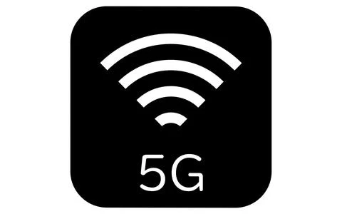 5G mobile network communication line icon with antenna tower and high-speed.. Illustrazione stock