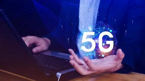 5G network concept, Business using with holographic digital globe with inte.. Stock Photos