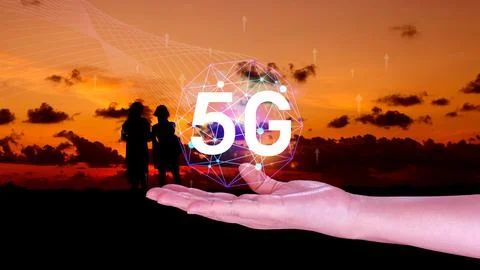5G network concept, Business using with holographic digital globe with inte.. Stock Photos