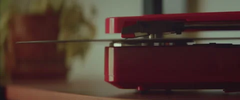 5k Anamorphic Vinyl Record Playing Vidéo 244603818