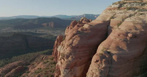 5K Beautiful Rounded Rock Monuments In Sedona During Golden Hour 動画素材 170170647