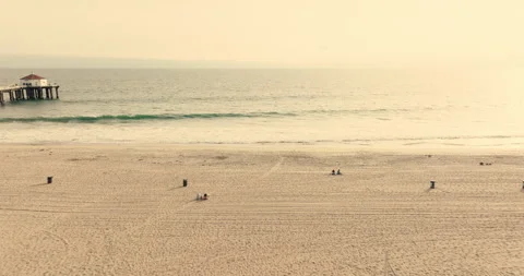 5K Manhattan Beach Drone - Fly Out into the Ocean Vidéo 243511441
