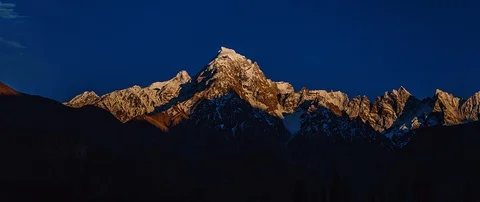 5k Snow Peak, Evening time lapse Stock Footage 115913232