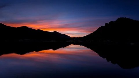 5k time lapse of twilight at Lily Lake, Rocky Mountains, Colorado Stock-Footage 109435406