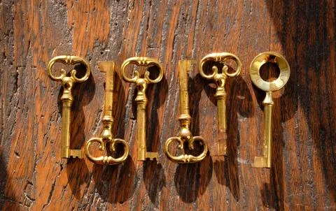 6 brass keys Stock Photos