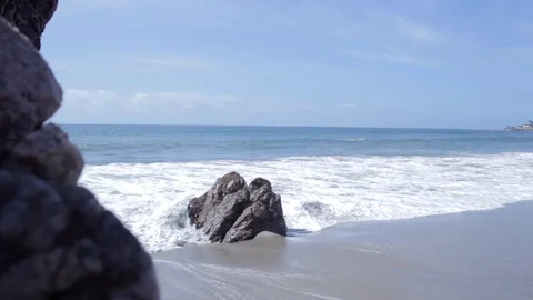 6 Ocean with Rocks in Foreground 스톡 동영상 99307541