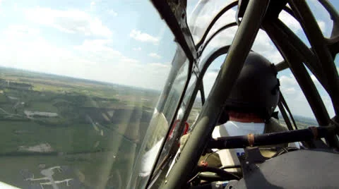 AT-6 Texan Fly By Low Pass 動画素材 24377088