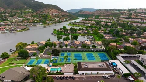 60FPS Orbit and Tilt Drone Footage showing Tennis Courts in Lake San Marcos in 스톡 동영상 328633451