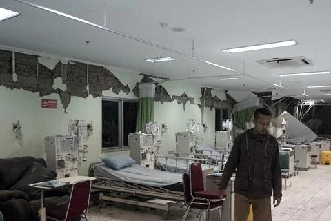 A 6.5 magnitude earthquake hits Java island in Indonesia, Banyumas - 16 Dec 2017 Fotos de archivo