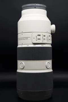 70-200 mm digital camera zoom lens. 스톡 사진